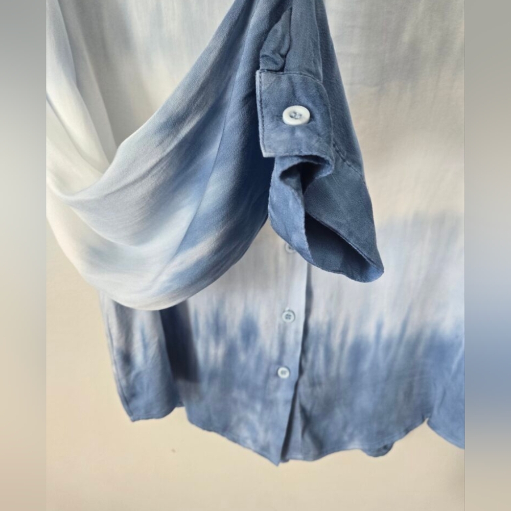 New MOTION By POINT ZERO Blue Tie-Dye Rayon Top - Picture 4 of 10